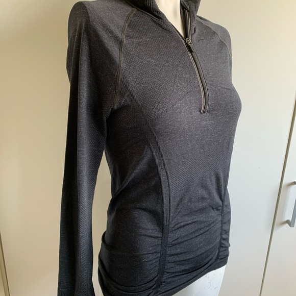 Athleta Fast Track 1/4 zip charcoal pullover - Picture 3 of 7